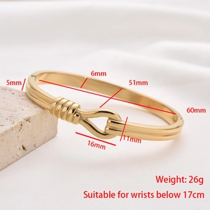Detailed size specifications of the gold hollow open bangle with weight and dimensions