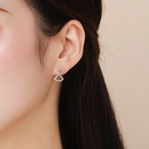 Élégantes boucles d'oreilles éventail en argent S925 avec zircons scintillants sertis pavé