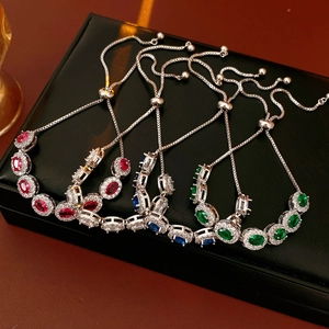 Détails des bracelets vintage ajustables avec zircons et pierres ovales de quatre couleurs