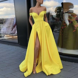 Robe De Soirée En Satin Pour Femmes Épaules Dénudées Col En V Fente Haute Longueur Sol Robe De Fête Avec Ceinture
