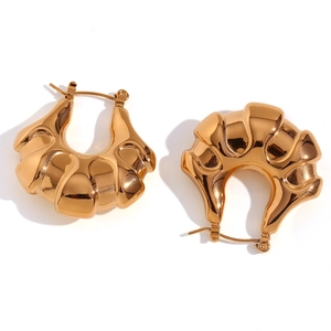 18K gold plated hollow hoop earrings with ribbed texture design for women