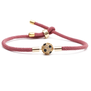 Bracciale da calcio rosa regolabile con ciondolo in cristallo e finiture dorate