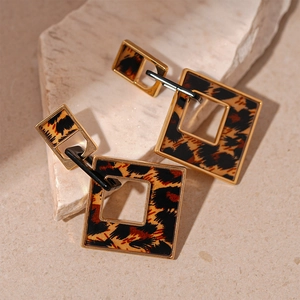 Retro acrylic leopard print square earrings with elegant gold metal geometric frame
