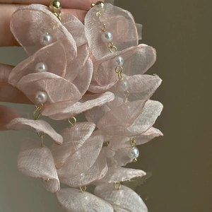 Pink chiffon flower tassel earrings with pearls and gold needles for women