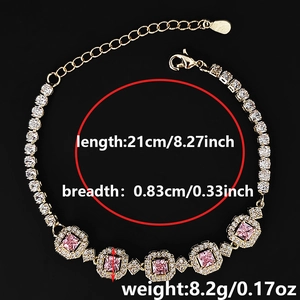 Detail von rosa Prinzess-Schliff Steinen auf einem vergoldeten Tennisarmband mit Maßen