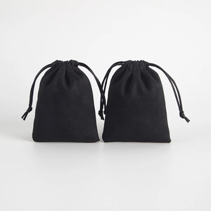 Zwei schwarze Flanell-Schmuckbeutel mit Kordelzug für hochwertige Geschenkverpackungen