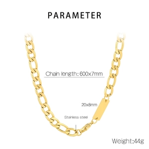 Spécifications du collier en acier de 600mm montrant la largeur de 7mm et le pendentif