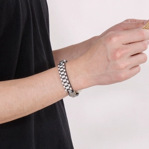 Men's silver titanium steel bracelet featuring a minimalist watch strap link design