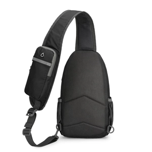 Breathable mesh back padding and shoulder strap pocket on men's outdoor nylon bag