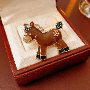 Enamel Horse Brooch Alloy Pony Pin With Rhinestone And Snowflake Winter Theme Fashion Jewelry For Women