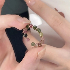 Regenbogen-Turmalin-Perlenring mit handgefertigtem Golddrahtwickel-Design für Damen