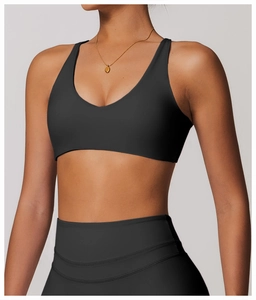 Ensemble soutien-gorge de sport à col en V et legging gris foncé mat pour femme