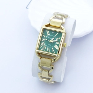 Montre À Quartz Pour Femmes Cadran Carré Chiffres Romains Bracelet En Alliage Rétro Élégante Mode Horloge De Luxe