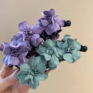 Barrettes banane fleurs 3D élégantes en violet et bleu sarcelle pour coiffure chignon