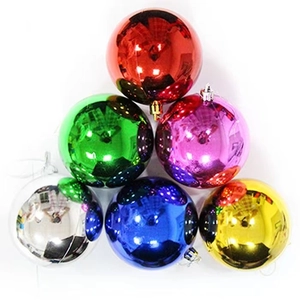 Lot de boules de Noël métalliques en rouge, doré, bleu et argent pour sapin de Noël