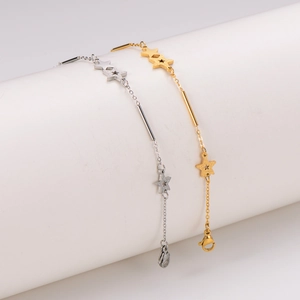 Polished minimalist five-point star pendant bracelet set in gold and silver finish