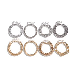Set of 8 minimalist hollow chain bracelets in gold and silver finish for women