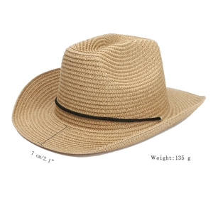 Detail showing the 7cm wide brim and 135g weight specifications of the straw cowboy hat