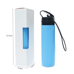 Blue foldable silicone water bottle next to its white packaging with size dimensions
