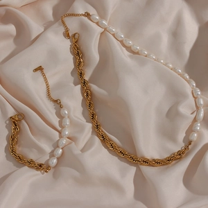 Gold twisted rope chain and freshwater pearl jewelry set with necklace and bracelet
