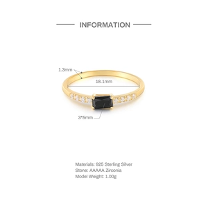 Detailed macro view showing dimensions and specifications of the 925 silver black zircon ring