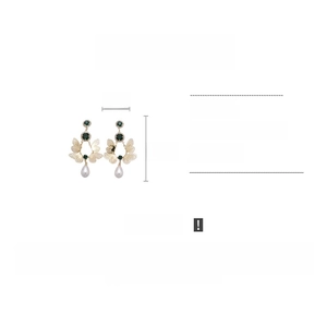Detailed size parameters of vintage butterfly drop earrings with pearls and rhinestones