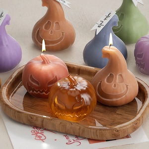 Bougies parfumées en forme de citrouille d'Halloween colorées pour décoration festive