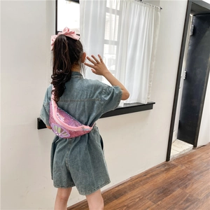 Pink sequin shell-shaped crossbody bag for girls with adjustable strap for outdoor travel