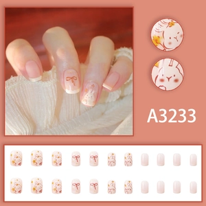Faux ongles courts avec motifs de lapins mignons et graffitis en kit de 24 pièces