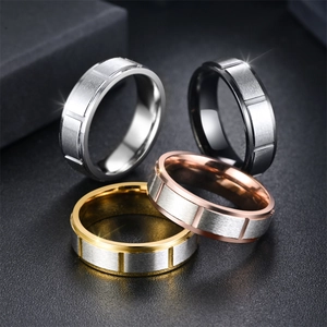 Bague Brossée en Acier Inoxydable à la Mode pour Hommes Femmes Tendance Taille Diamant Géométrique Unisexe Bijoux de Bague de Doigt de Navetteur Simple