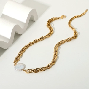 Fashionable 18K gold plated stainless steel chain necklace with round white pearl pendant