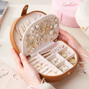 Portable brown PU leather jewelry box with compartments for rings and earrings