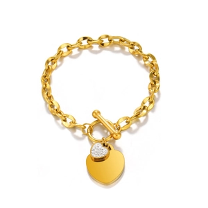 Bracelet chaîne en acier doré avec pendentifs cœurs et fermoir barre en T