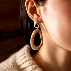 Vintage acrylic marble texture oval drop earrings with elegant S-shaped design for women