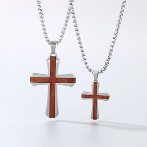 Ensemble de colliers croix en acier inoxydable avec incrustation de bois rouge