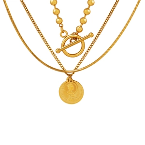 Three-layer gold necklace with coin pendant, toggle clasp and portrait engraving