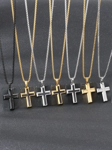 Comparaison détaillée de pendentifs croix en acier inoxydable doré 18k, noir et argent