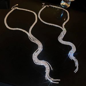 Rhinestone Layered Tassel Choker Necklace Alloy Y-Shaped Elegant Sparkly Party Jewelry For Women