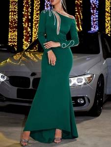 Slim fit dark green evening gown with sequins and long sleeves for party