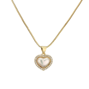 Collana con cuore placcato oro con contorno di zirconi e centro cangiante su catena
