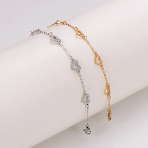 Minimalist 304 stainless steel heart link bracelets in gold and silver finishes