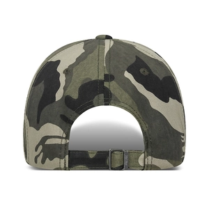 Men's camouflage baseball cap featuring adjustable metal buckle and embroidery design