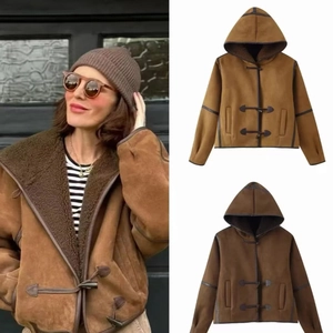 Giacca Con Cappuccio Da Donna In Finta Pelle Scamosciata Foderata In Sherpa Bottone Alamaro Cappotto Corto Largo Caldo Retrò