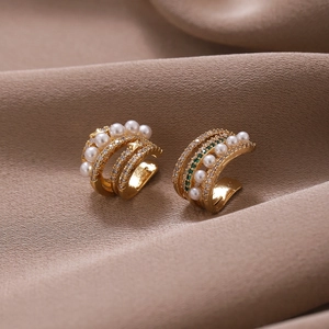 Elegant gold-plated multi-layer ear cuffs with white pearls and sparkling zircons