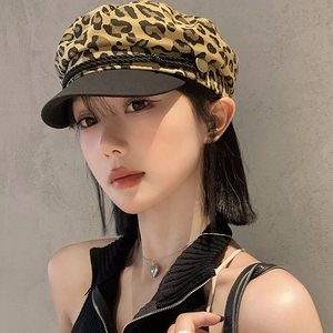 Y2K vintage leopard print newsboy cap with black brim for women's stylish streetwear