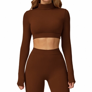 Dunkelbraunes Langarm-Crop-Top und High-Waist Yoga-Hose Sportset für Damen
