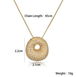 Detail showing 45cm chain and 2.2cm crystal donut pendant dimensions on gold necklace