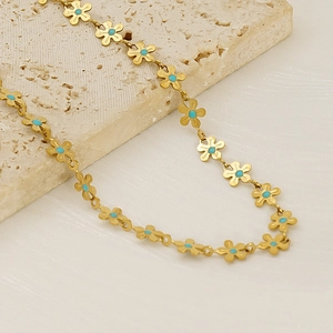Collana a fiori in acciaio al titanio dorato 2025 con petali di smalto turchese