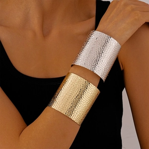 Wide Cuff Bracelet Metal Hammered Texture Geometric Wrinkled Open Adjustable Jewelry For Women Fashion Minimalist Vintage
