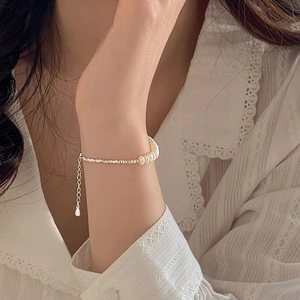 Elegant S925 sterling silver bracelet with white freshwater pearls and silver beads